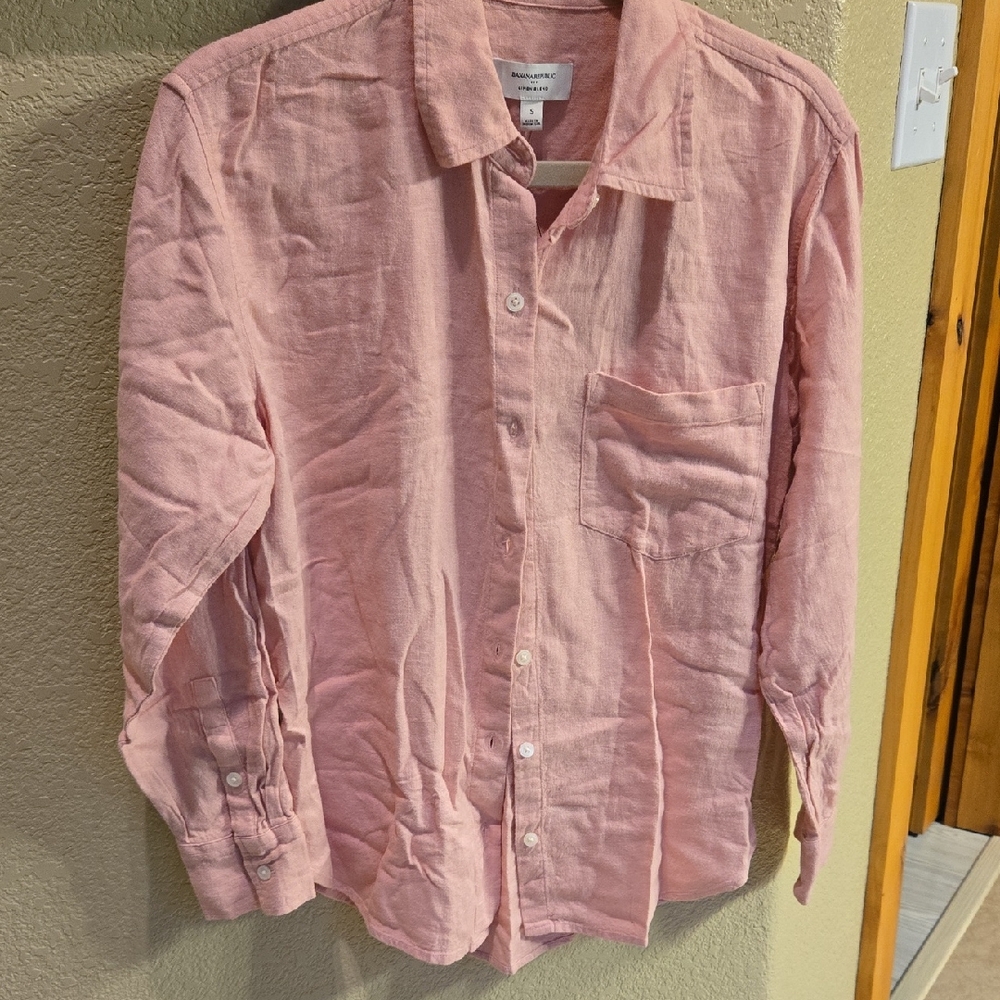 Banana Republic Linen Blend Shirt in Soft Pink